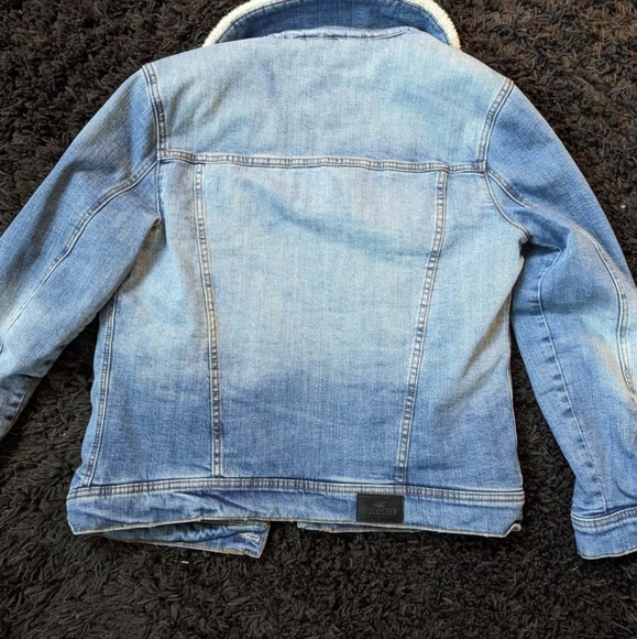 Hollister Sherpa lined denim jacket - Picture 3 of 6